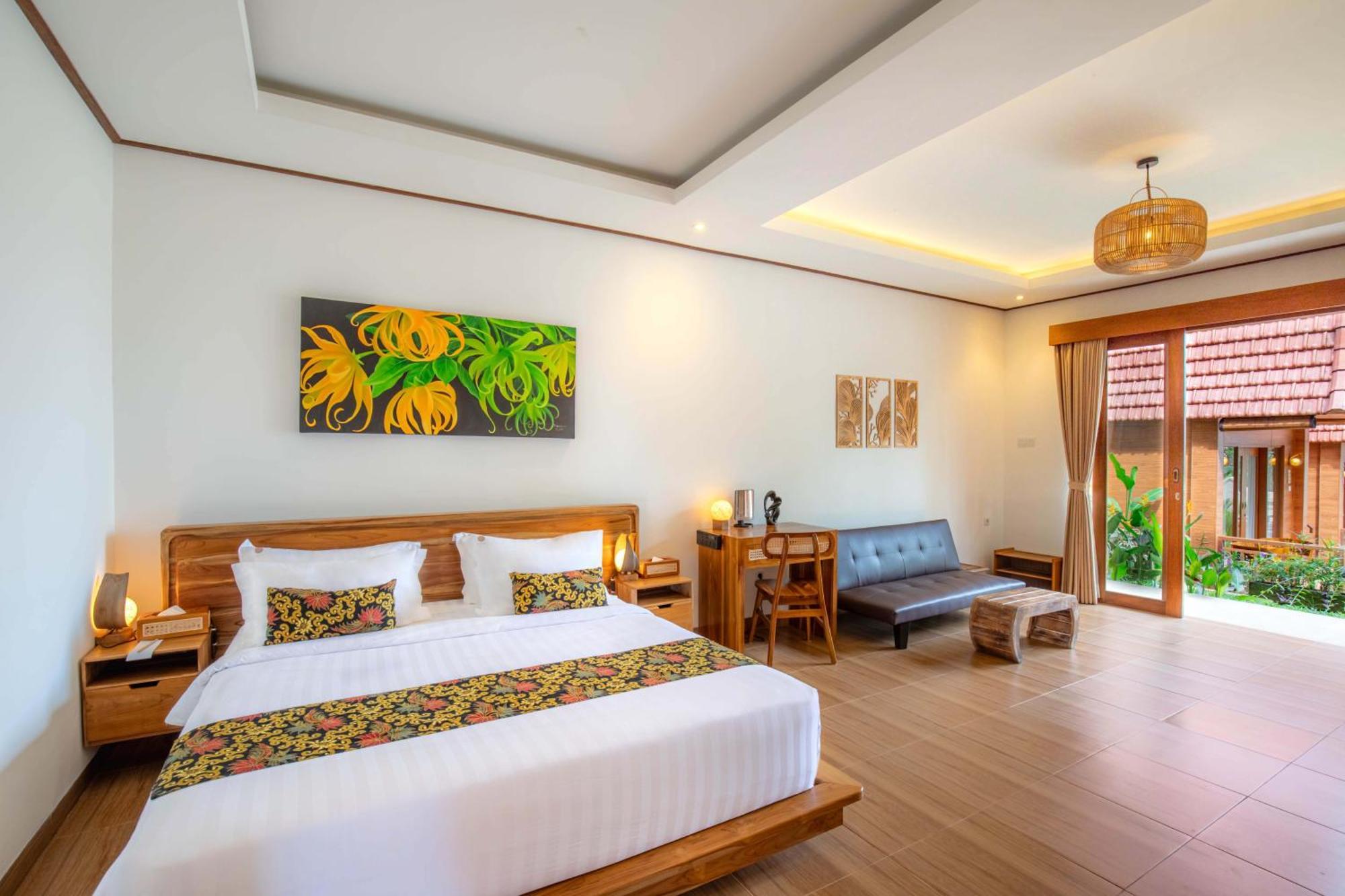 Uma Nandhi Ubud *